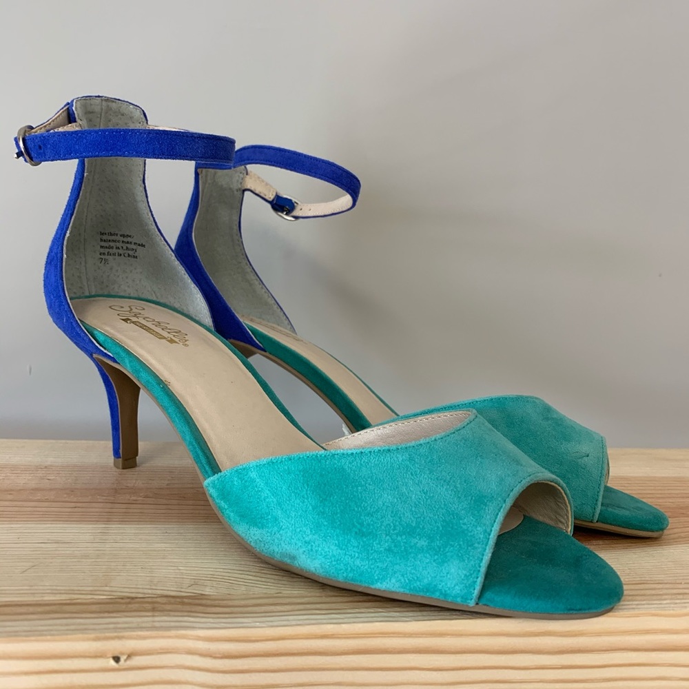 Two-toned Ankle strap SEYCHELLES heels
